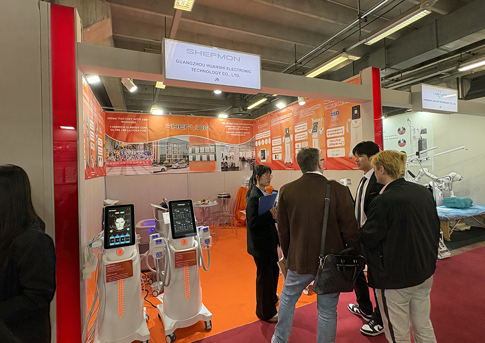 シェフモンビューティー機器は、イタリアのコスモプロフビューティーエキスポを製造しています